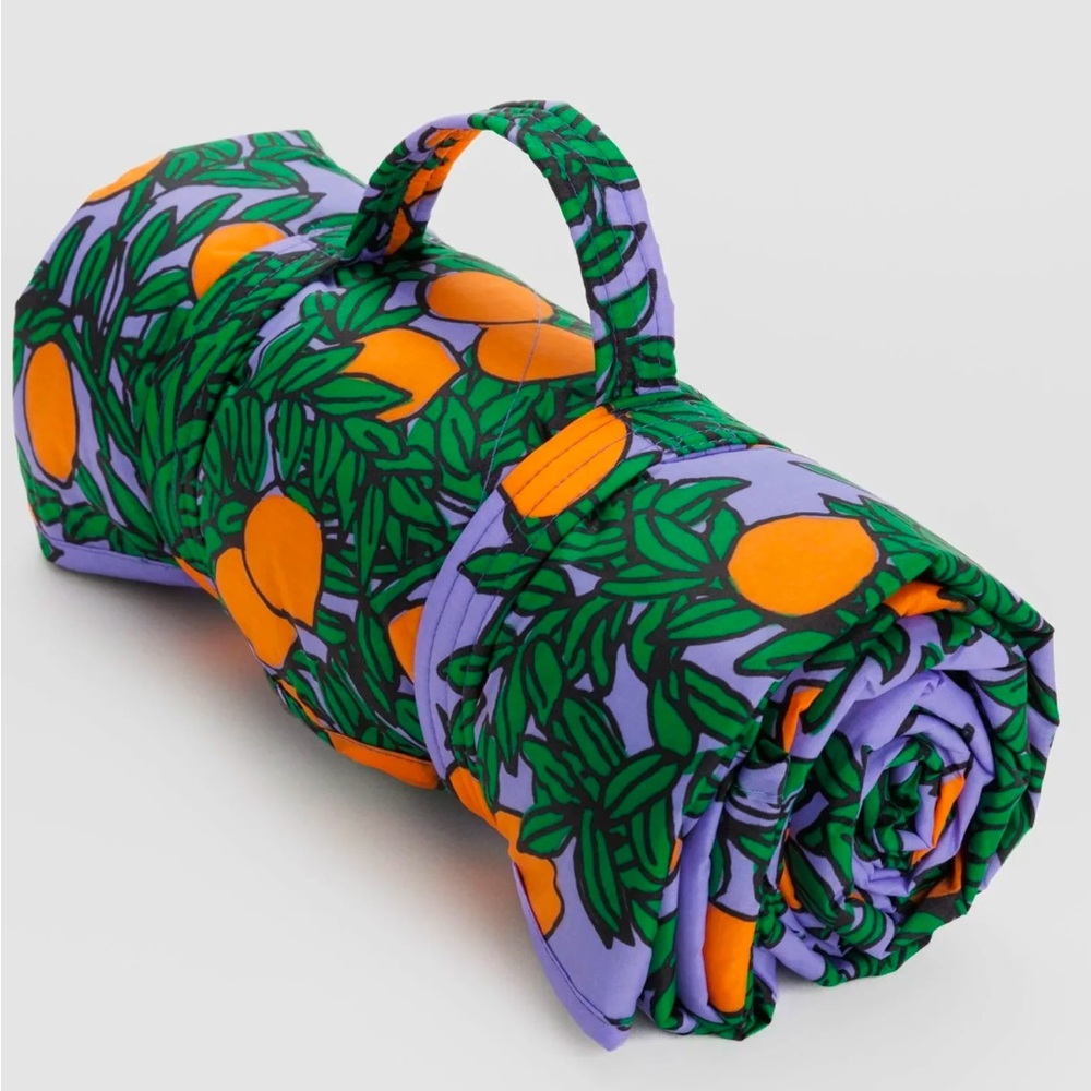 Baggu - Puffy Picnic Blanket / Orange Tree Periwinkle